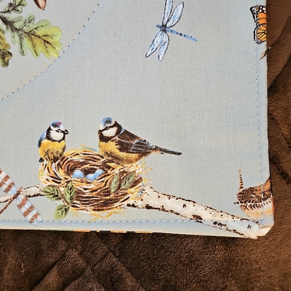 Table Runner - Picture 8 of 10